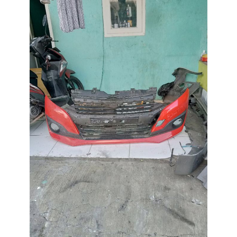 bemper depan Ayla 1,200cc tahun 2019