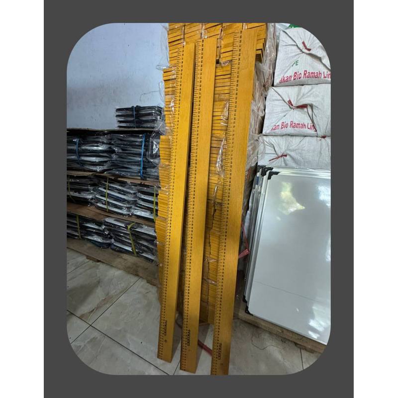 

Penggaris Kayu 1 meter 100cm / Penggaris Papan Tulis