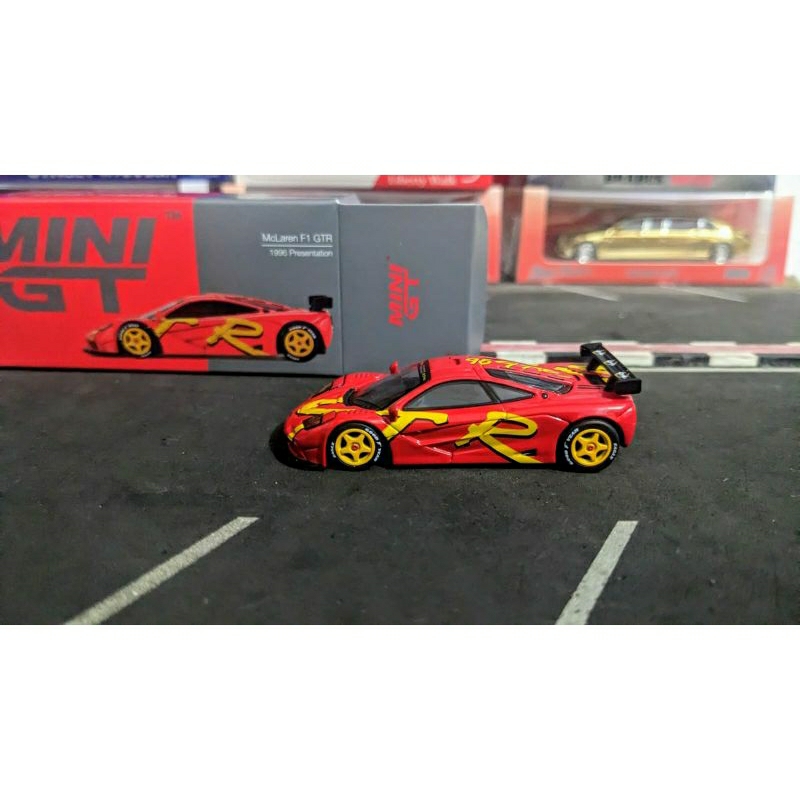 Diecast Mini GT Mclaren F1 GTR 1996 Presentation no 684