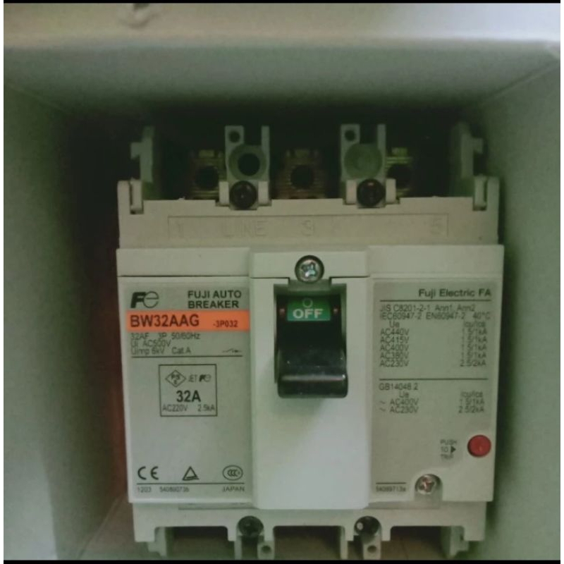 MCCB FUJI BW32AAG 3P 32A ORIGINAL ASLI JAPAN