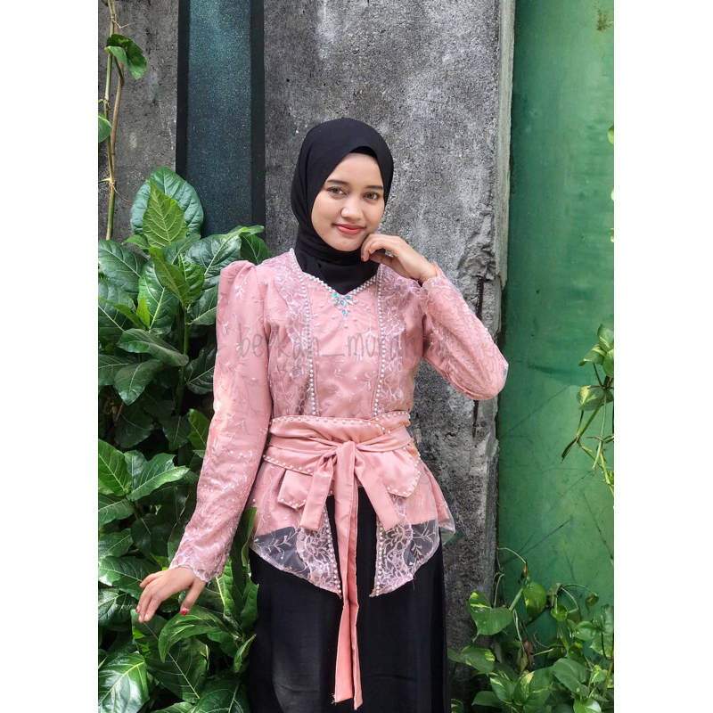Kebaya Brokat Lengan Balon / Kebaya  Wedding / Kebaya Lamaran / Kebaya Wisuda