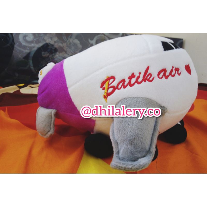 [TERMURAH] BONEKA PESAWAT BATIK AIR