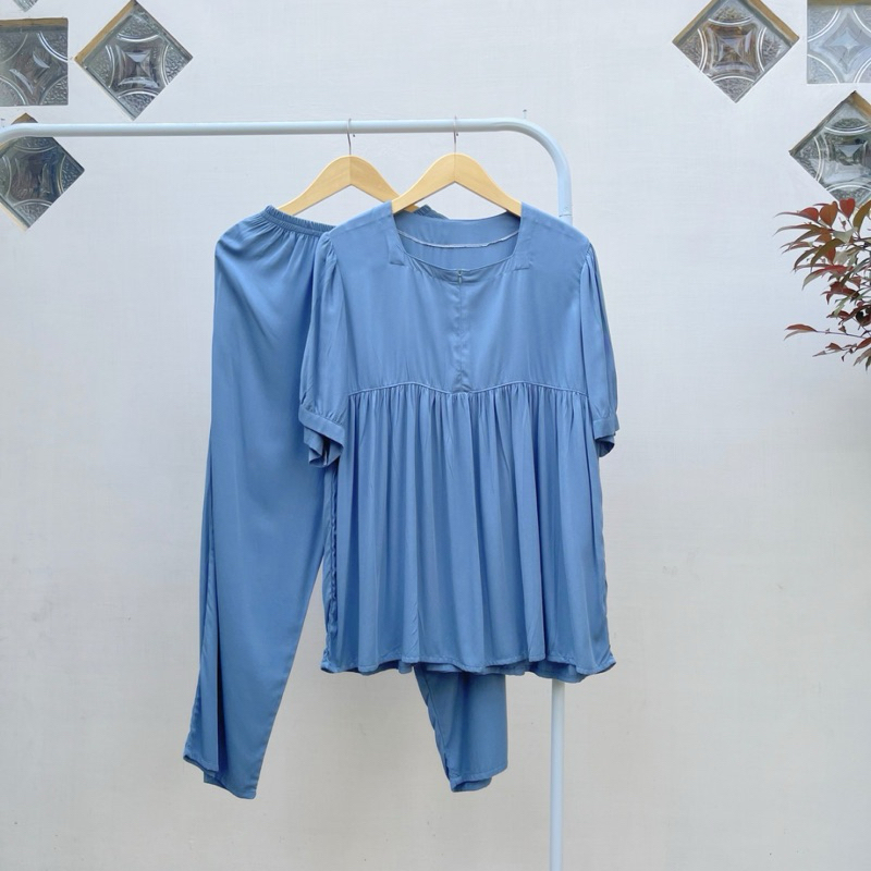 One Set Lengan Pendek Polos