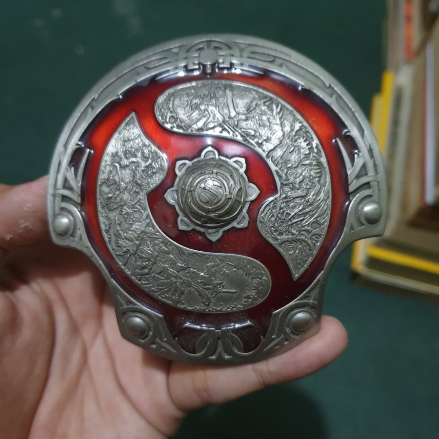 Pajangan Rumah Aesthetic : DOTA 2 AEGIS 2016 RARE