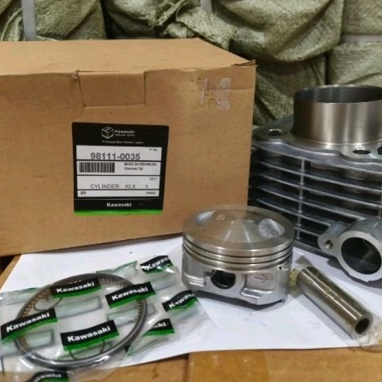 Block Seher Set Piston Ring KLX 150
