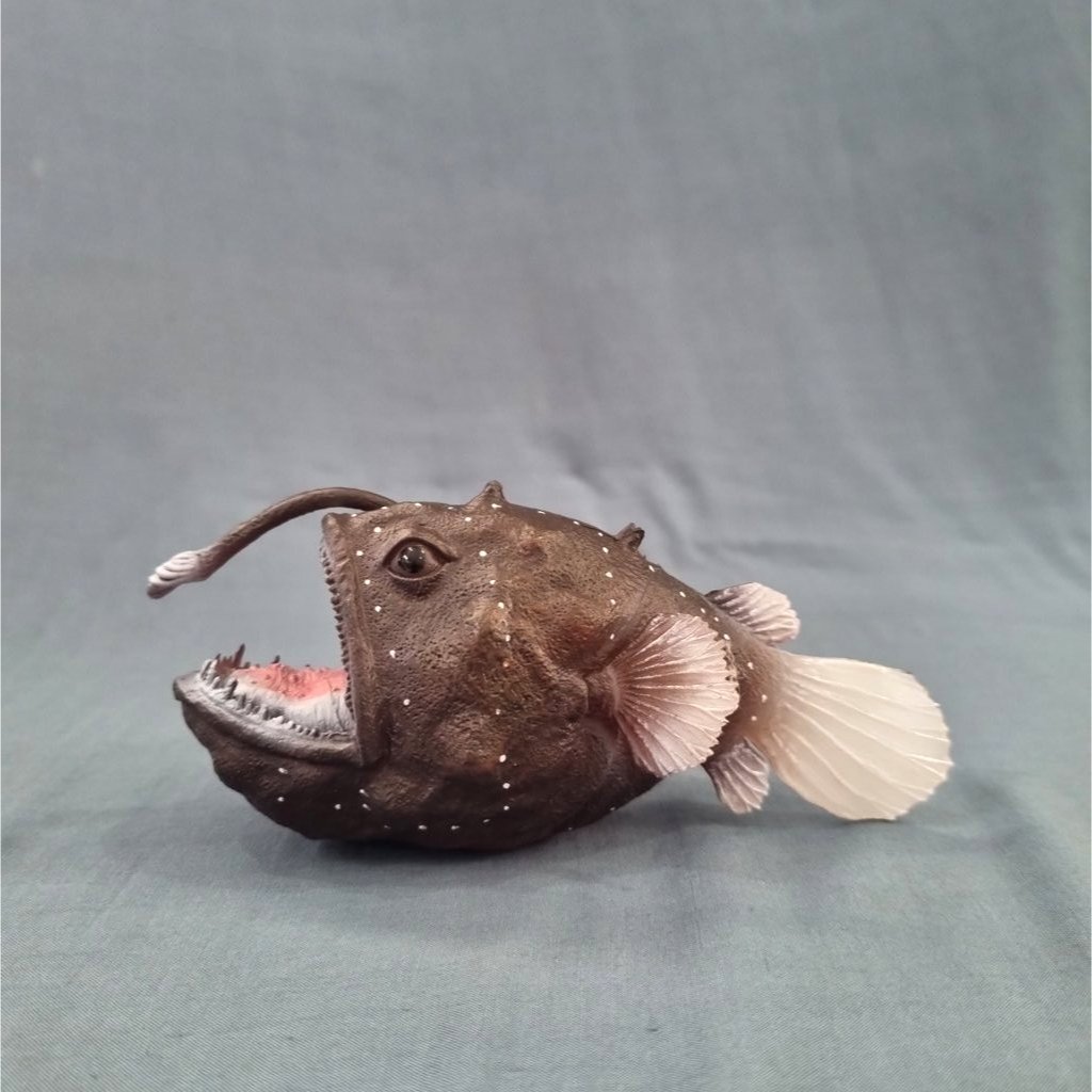 Figure Ikan Sungut Anglerfish Sea Animal PVC hard rubber mainan edukasi hewan