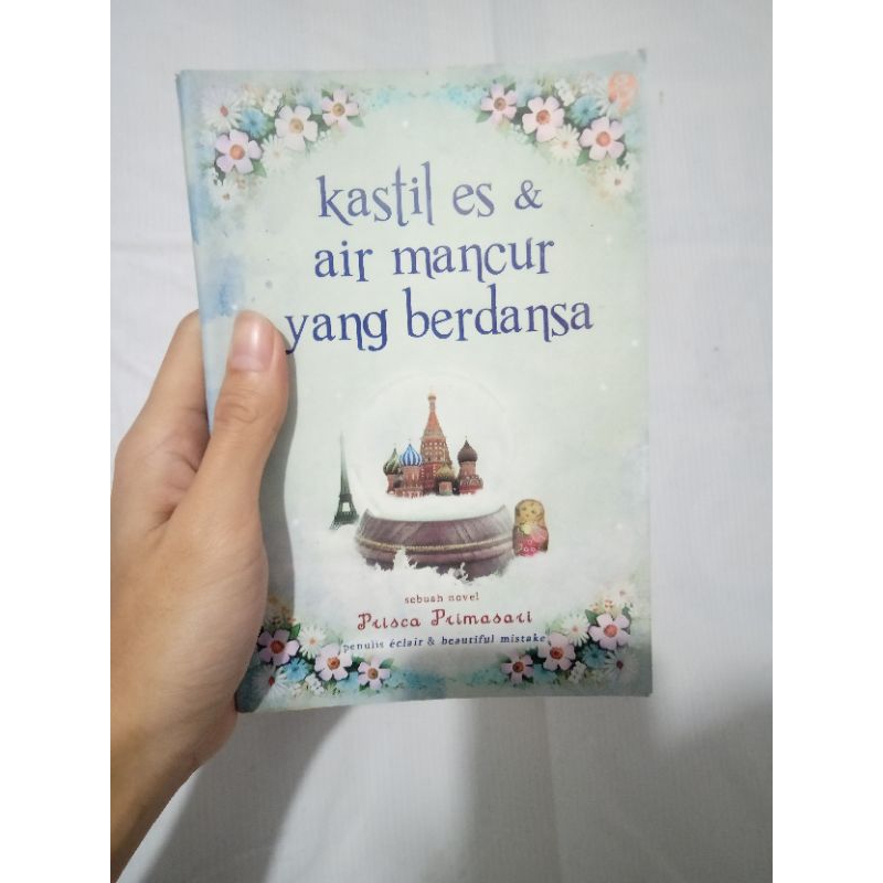 kastil es dan air mancur yang berdansa preloved