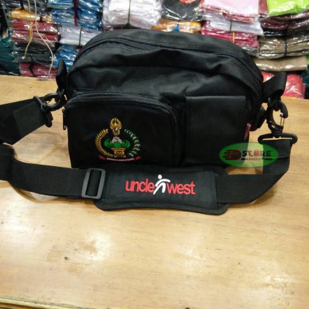 KODE F95O Tas Pinggang  Slempang Logo Persit UncleWest