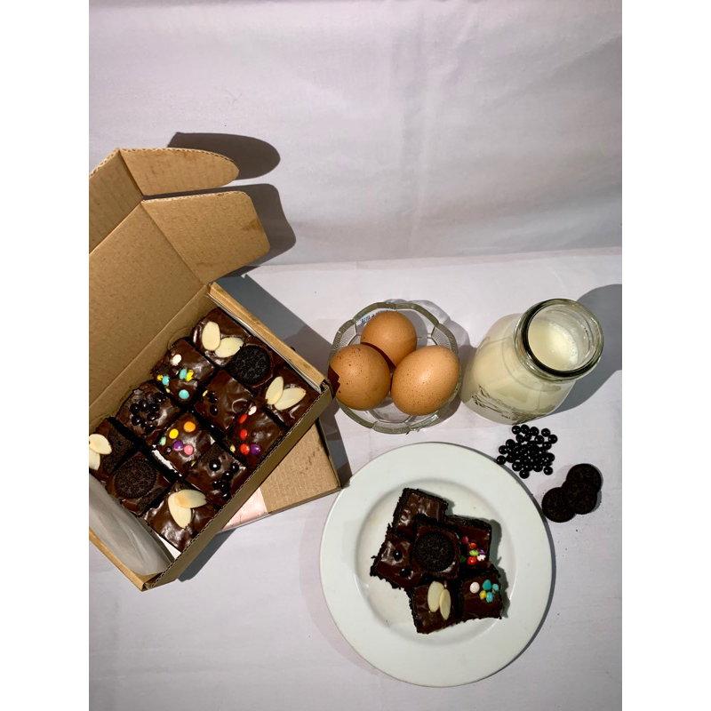 

FuddyBrownies Yang sangat enak dan made by order