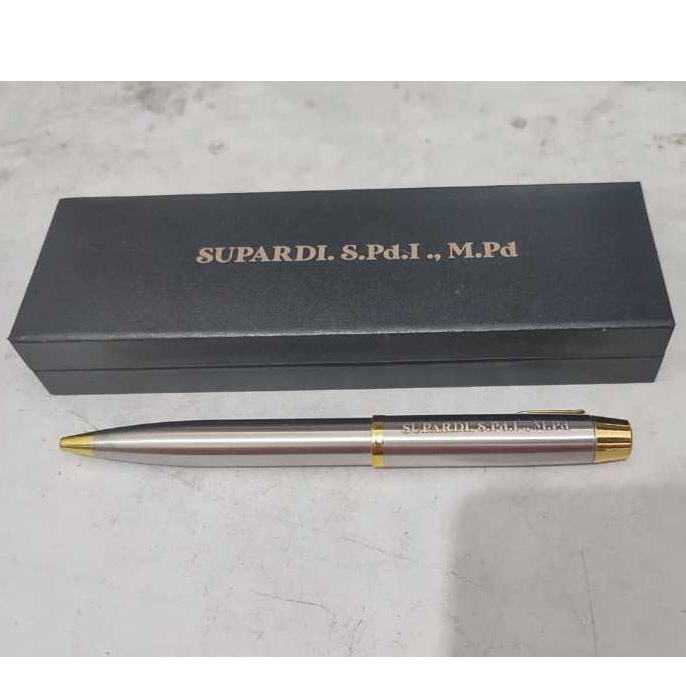 

BURUAN ORDER GAN KHUSUS GROSIR Paket Hampers Box Pulpen dan pulpen Custom Corporate Gift Hampers Pulpen Corporate Gift