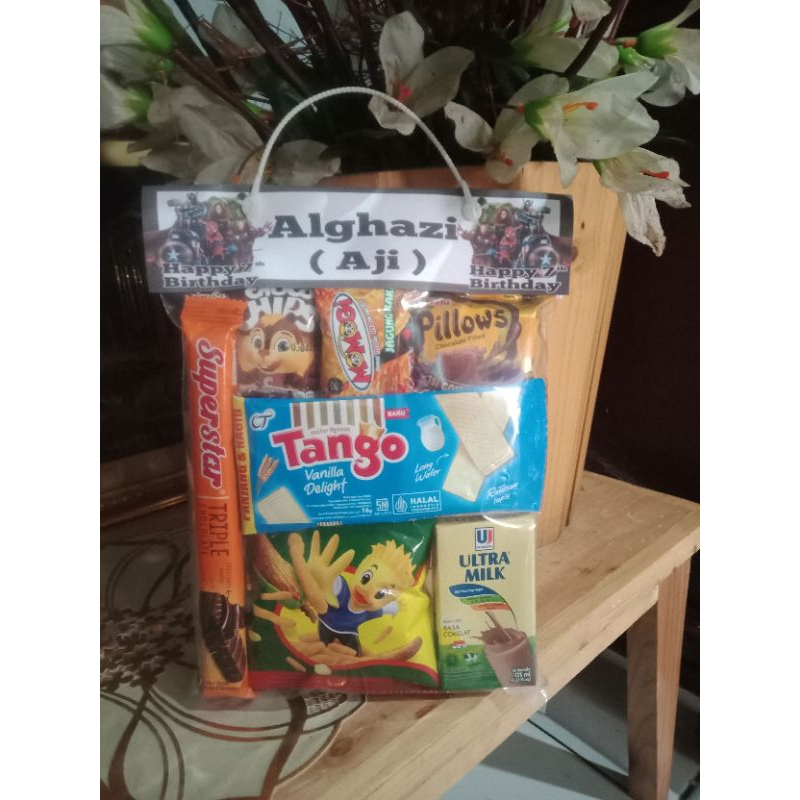 

FREE Costum Nama Paket Snack Ulang Tahun / Khitanan / Syukuran / dll