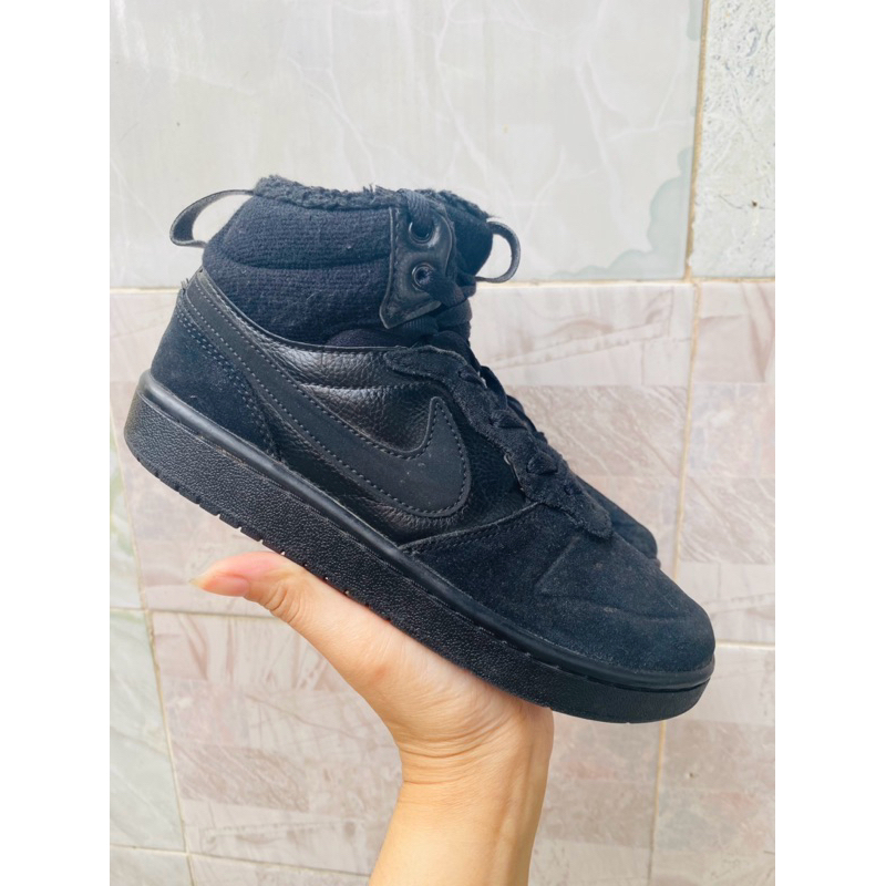 NIKE ZWARTE COURT BOROUGH MID 2 KIDS SIZE 34 insole 21.5 cm