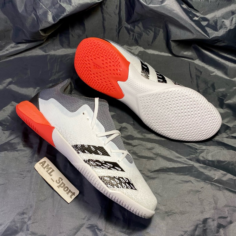 Sepatu Futsal Adidas Predator Freak .3 Low White Grey Red