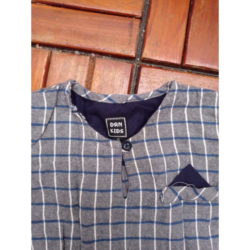 Preloved DRN Kids Atasan Kotak 1-2y