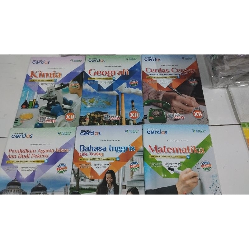 

BUKU LKS SMA KELAS 12 XII SEMESTER GANJIL KURIKULUM MERDEKA