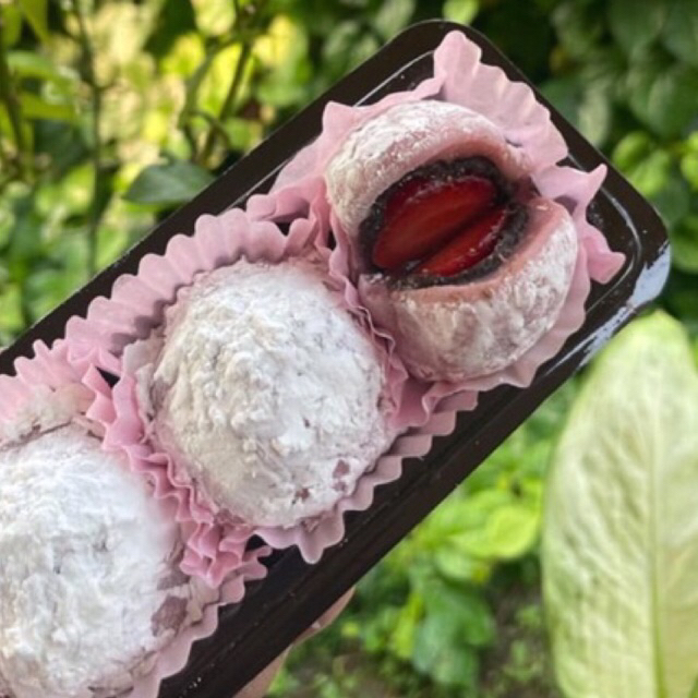 

Mochi Strawberry Isi 3