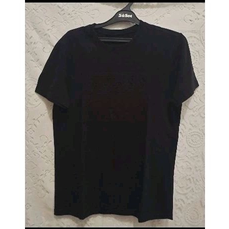KAOS GUESS ORI / TSHIRT GUESS BLACK SECOND