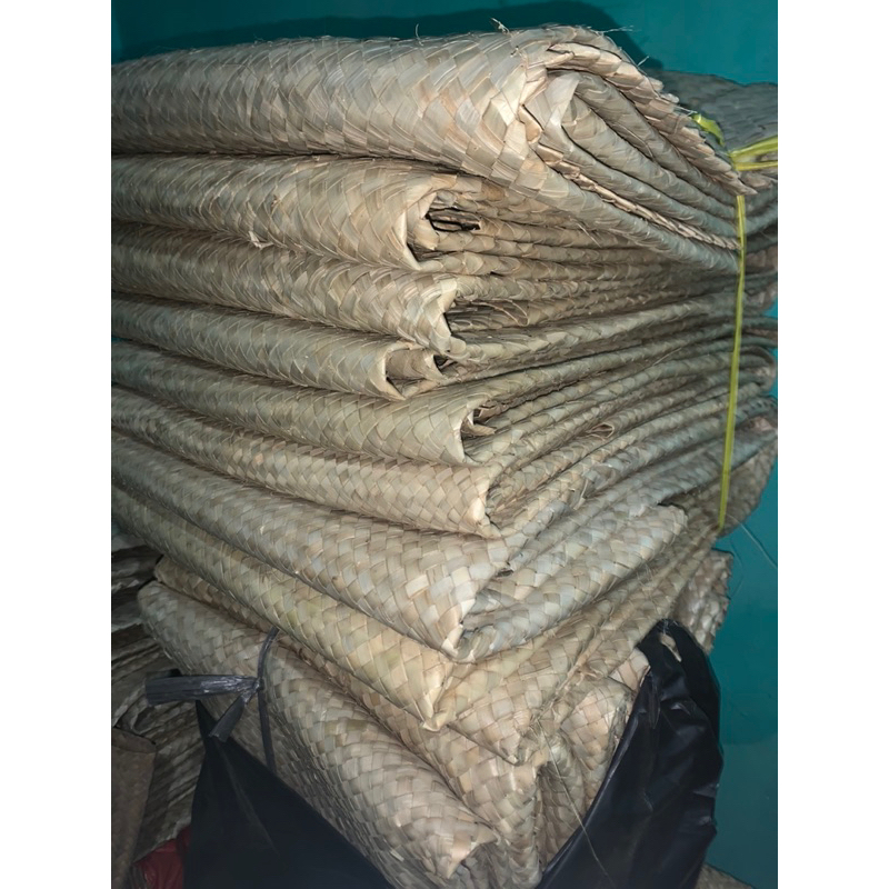TIKAR PANDAN ANYAMAN