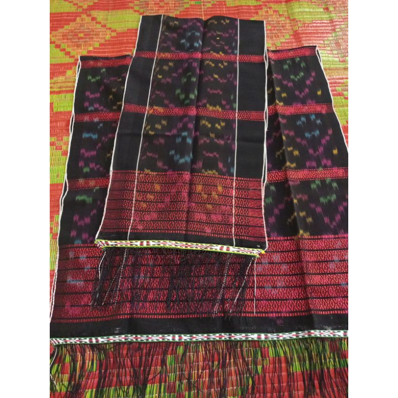 Hiou /Ulos Pengantin Simalungun.