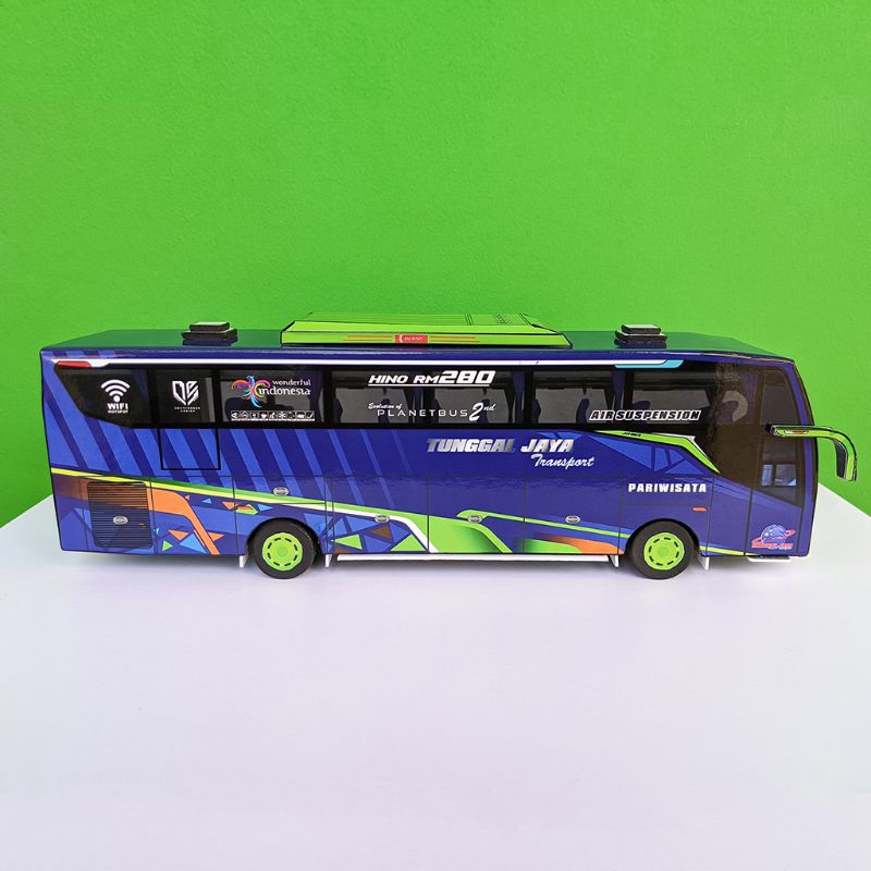 Miniatur Bus JEDHA JB5 PO. Tunggal Jaya Set Hadiah Pajangan Lampu Ban Mainan Basuri