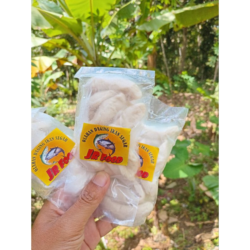 

Otak otak daging ikan segar lembut.