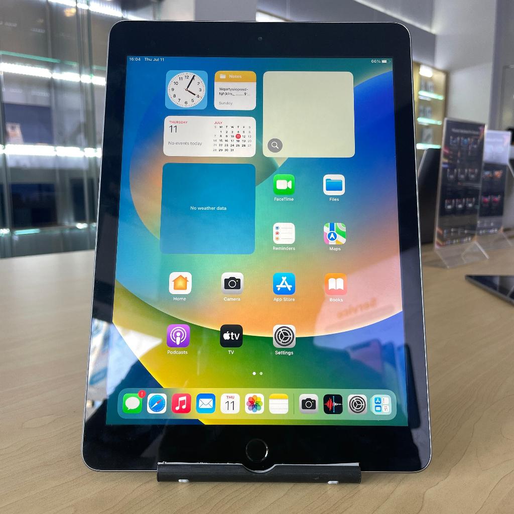 [HARGA SPESIAL] iPad Gen 5 & Gen 6 Wifi Only Ex-Inter 128GB FREE CHARGER