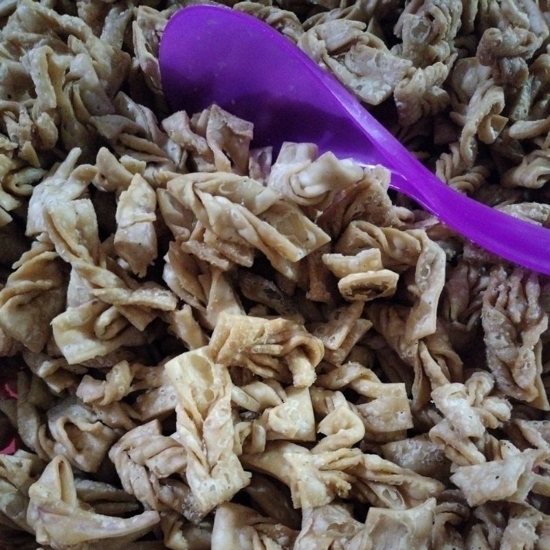 

PROMO KUE BAWANG ASLI PITA RENYAH harga 1 bungkus 500gram