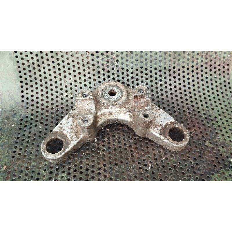 segitiga t atas suzuki a100 ori