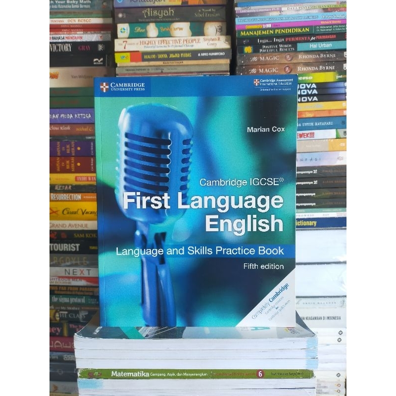 Buku Original : Cambridge IGCSE FIRST LANGUAGE ENGLISH - Language and Skills Practice Book