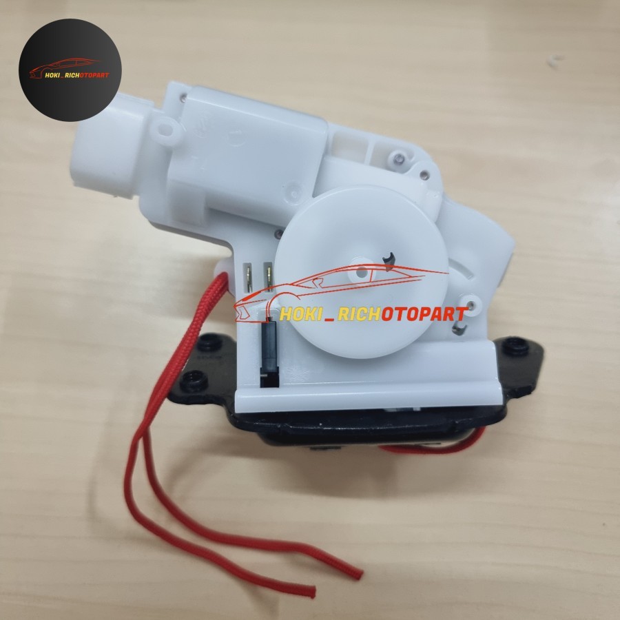 Door Lock Bagasi Toyota Innova Reborn Original 69350-0K190