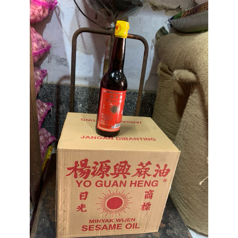 

Minyak wijen SESAME OIL merek yo guan heng per dus