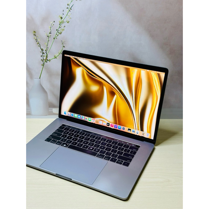 macbook pro Retina 15 inch 2018 ci7