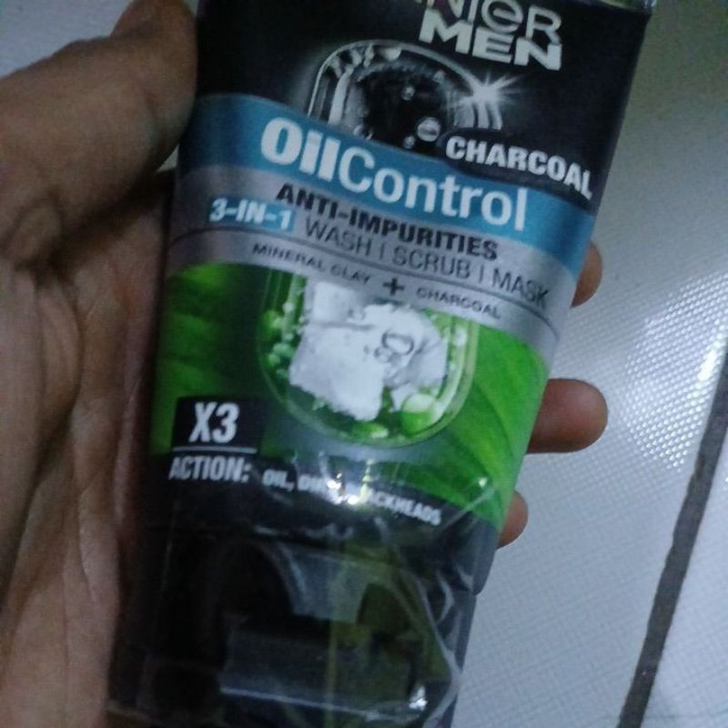 garnier oil control charcoal