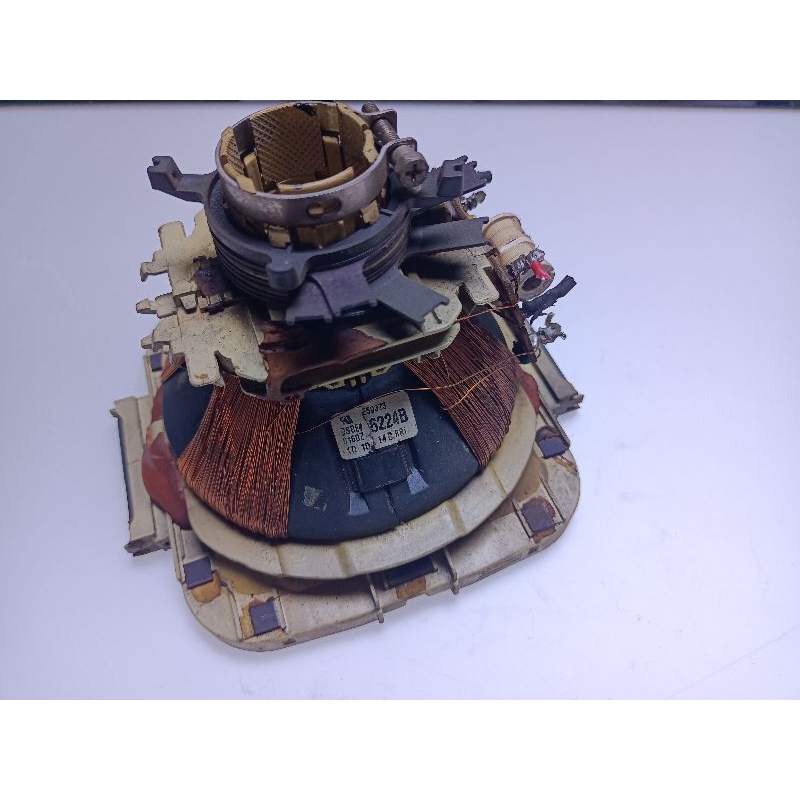 YOKE tv slim 21 in sirkuit EW