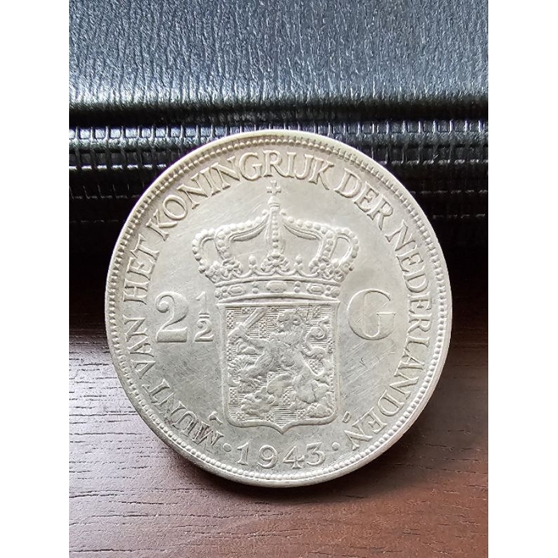 koin kuno Hindia Belanda 2 1/2 Gulden 1943 Wilhelmina