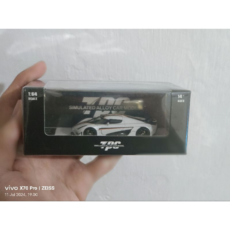 TPC Koenigsegg regera white