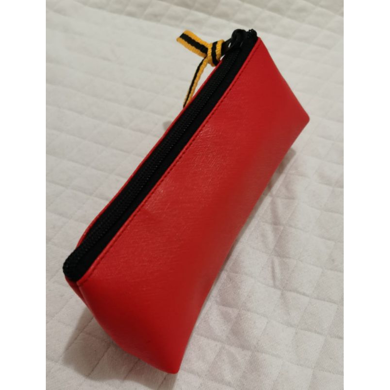 

Tempat pinsil/Kotak pinsil/Atk sekolah,kantor/pouch segi3 sintetis