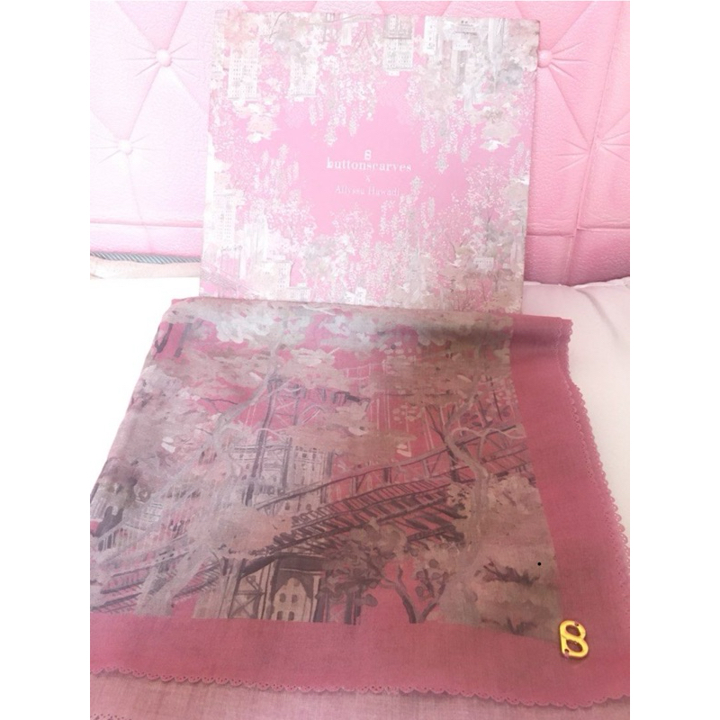 preloved buttonscarves nolita 3