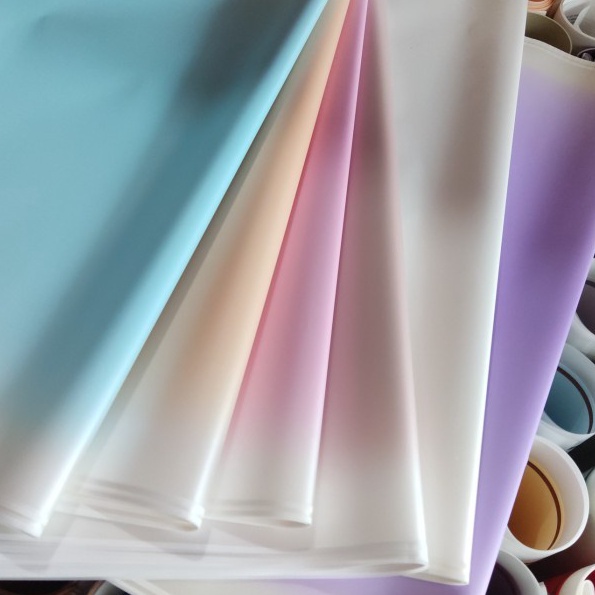 

Khusus 2 lembar Cellophane Ombre Transparan Dobel garis Flower Wrappig COC