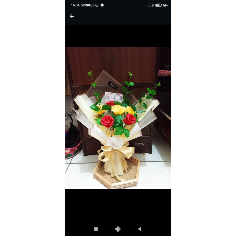 

BUKET BUNGA BUKET ULTAH BUKET WISUDA