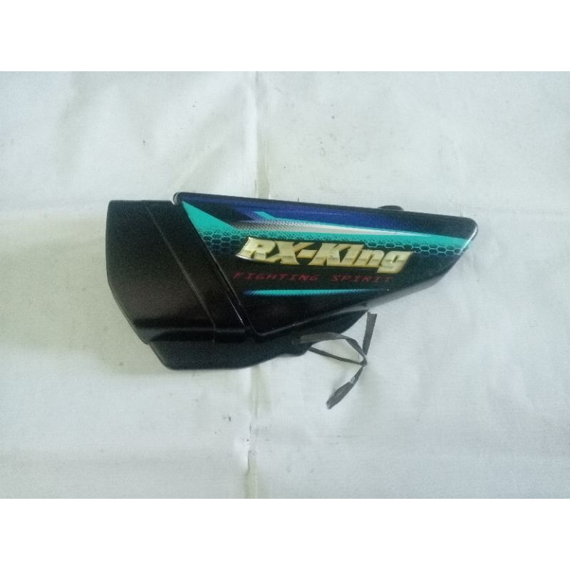 Cover box Tutup Aki Body Samping Yamaha RX King New 2007 Biru Original Seken Copotan