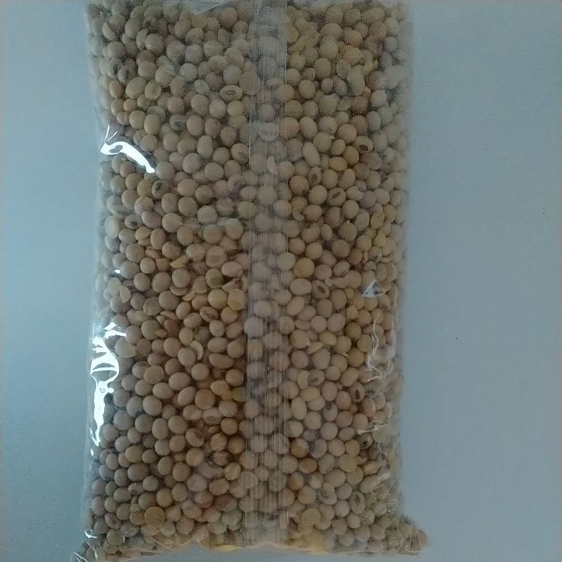 

Kacang Kedelai Kemas 1000 gr 1 KG