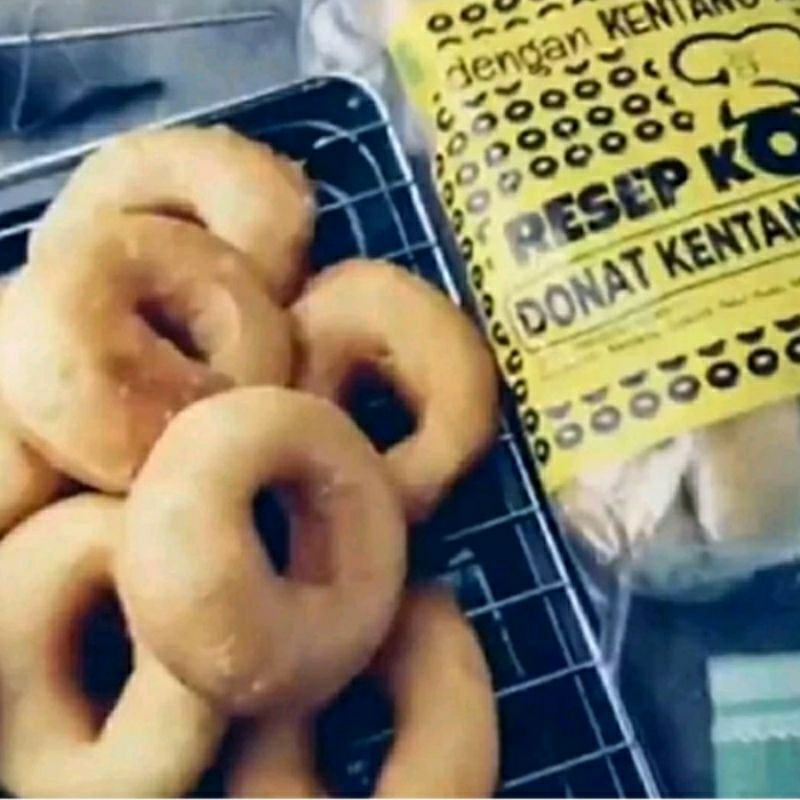 

Donat Kentang Premium Frozen ISI 10 PCS BESAR