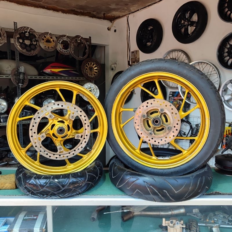 velg CB150R new +ban belakang original copotan
