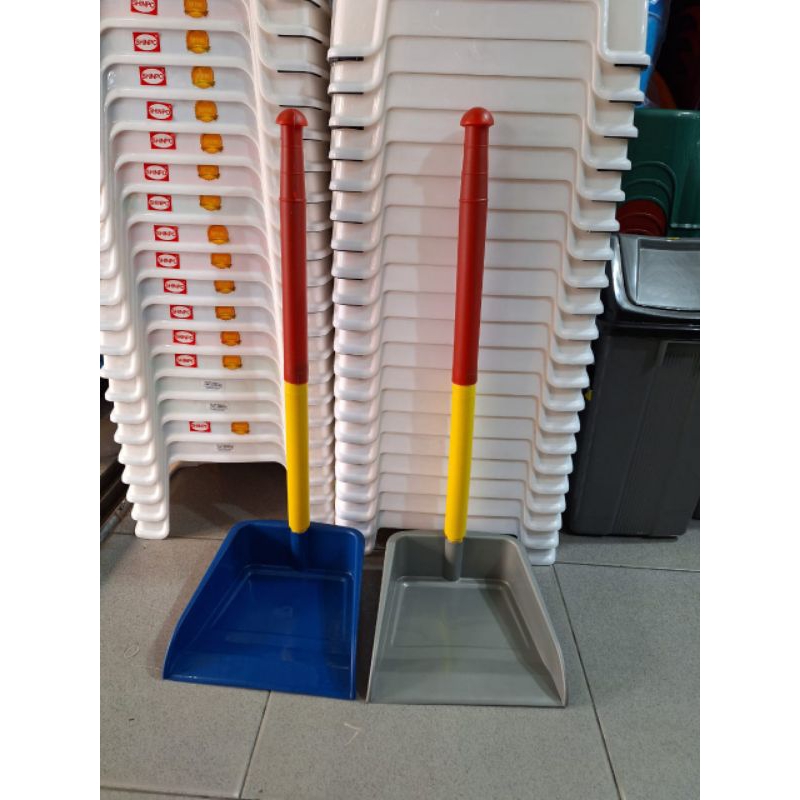 pengki plastik / sekop sampah