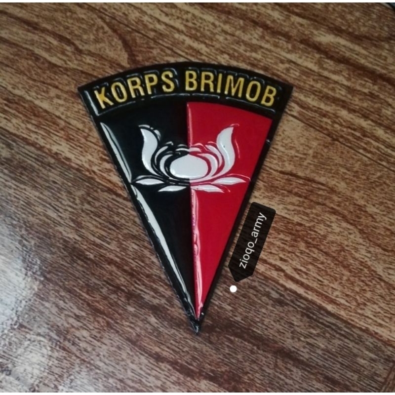 

Stiker Embos Korps Brimob Segitiga
