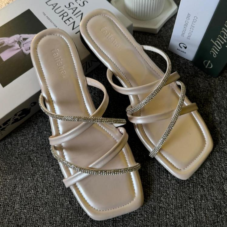 sendal falisha.id Marbela 04 Sendal slide Sandal Wanita Sandal teplek Sandal Hak wanita fashion