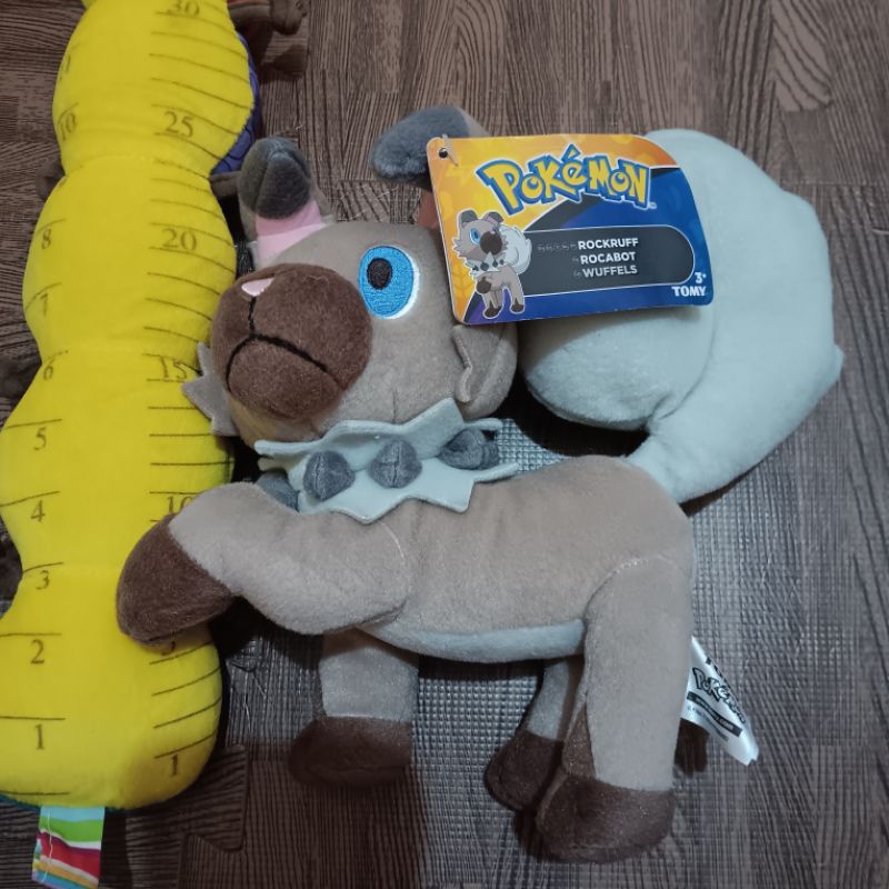 rockruff pokemon tomy
