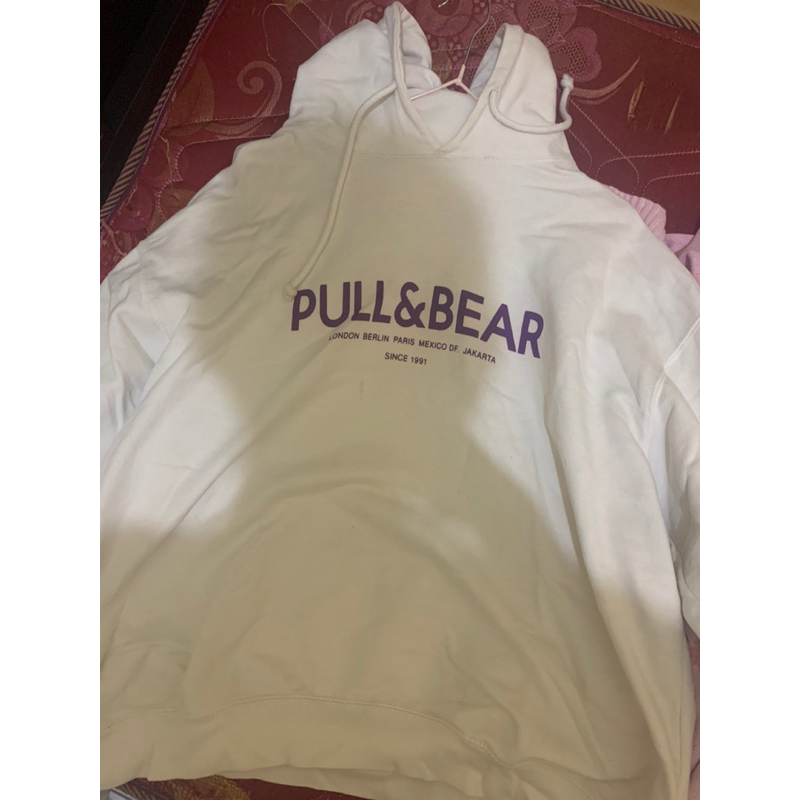 preloved hoodie pull and bear putih ori