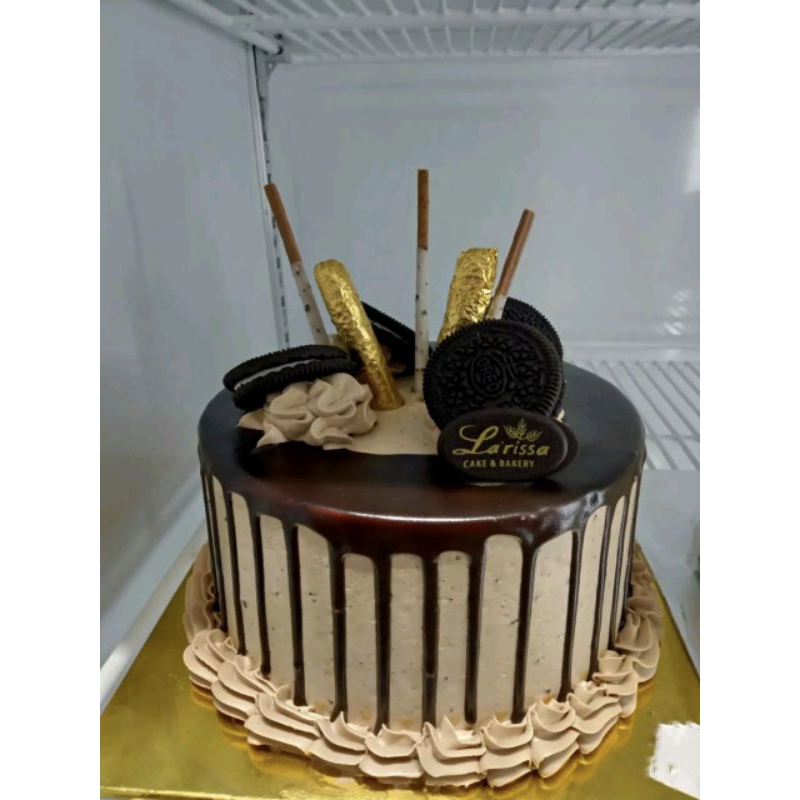 

Black Forest topping oreo larissa bakery - kue ulang tahun 15 cm - birthday cake